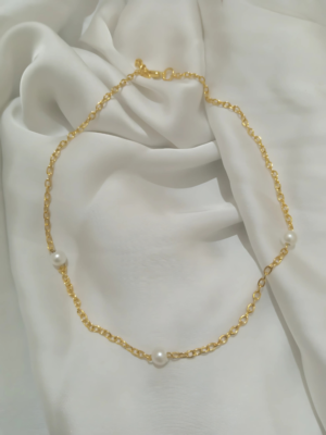 Pearls and Golden Chain Necklace