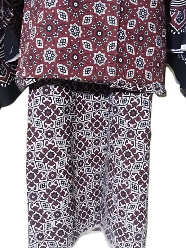 Traditional Sindhi Ajrak Suit 3-PC (3)