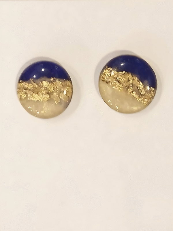 Resin Off-white & Royal Blue Studs